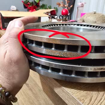 Yüksek Bedelle Aldığım Disk Seti Hasarlı Ve Özensiz Geldi