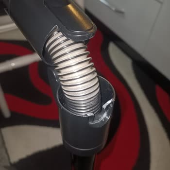 Arçelik Süpürgede Garanti Kapsamında Parça Kırılması Ve Yüksek Ücret Talebi