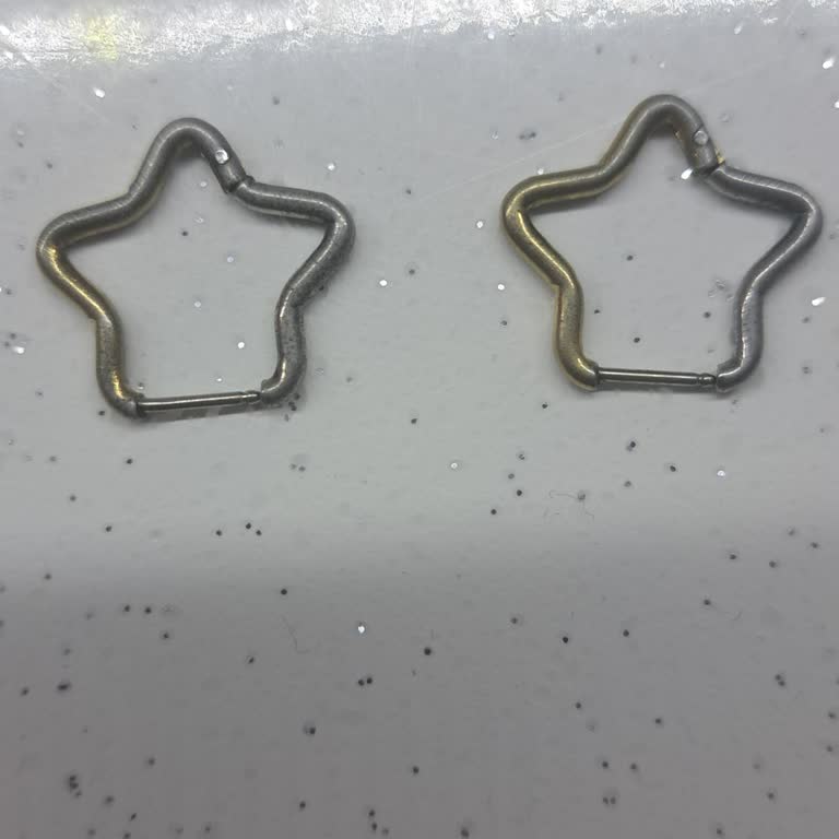 Paslanmaz Olarak Satılan Küpenin Kısa Sürede Paslanması Ve Mağaza İlgisizliği