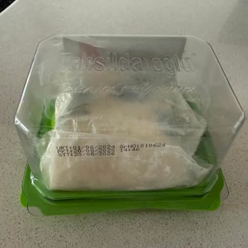 Son Kullanma Tarihi Geçmeden Küflenen Peynir Hayal Kırıklığı Yarattı