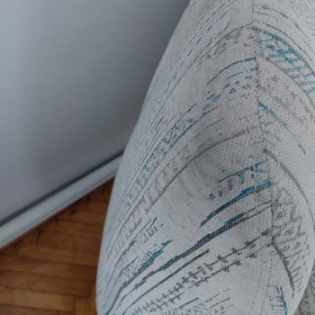 Eksik Hizmet Ve İletişim Sorunu: Koltuk Ve Halı Tesliminde Hayal Kırıklığı