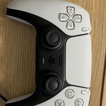 Ayıplı PlayStation 5 Kontrolcüsü İçin Değişim Talebim Sürekli Servise Yönlendiriliyor