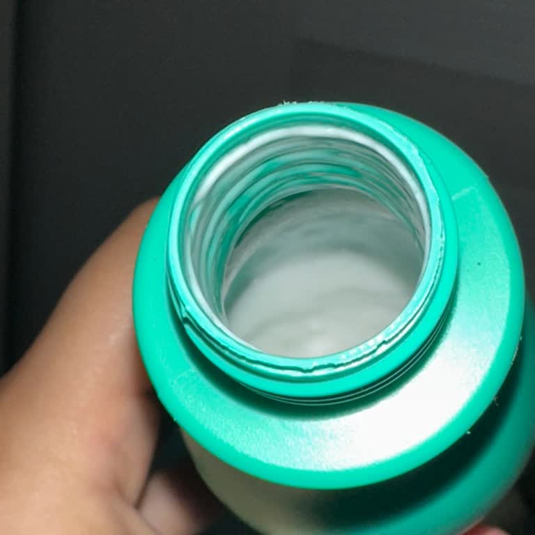 Gratis'ten Aldığım Saç Kremi Yarım Çıktı, Değişim Veya İade İstiyorum