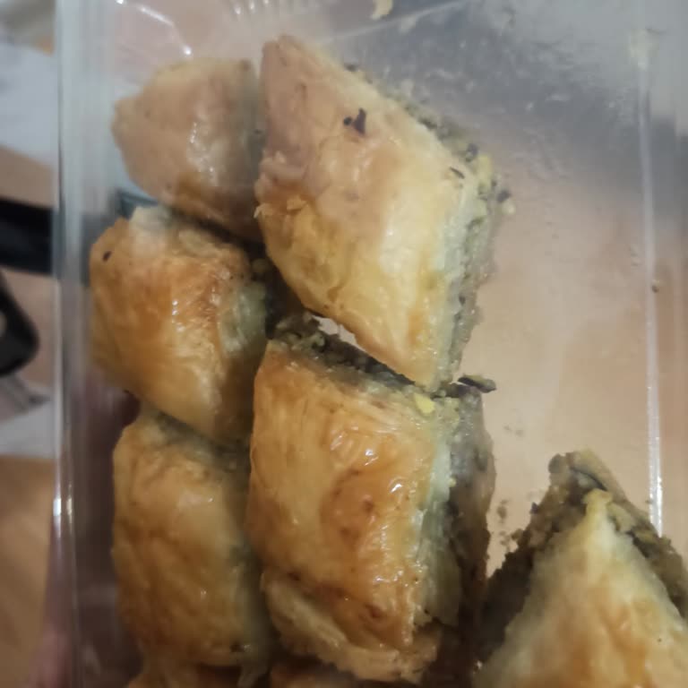 Hijyenik Olmayan Ve Bayat Baklava İçin İade Talebim Reddedildi