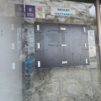 24b Hattı Durağa Uğramıyor Yolcular Soğukta Bilgilendirmesiz Bekliyor