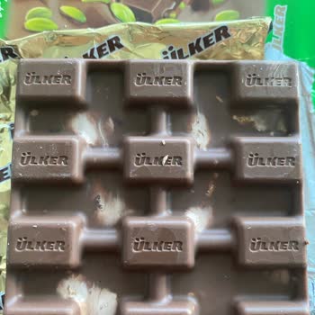 Son Kullanma Tarihi Geçmemiş Çikolatadan Bozulmuş Ürün Çıkması Hayal Kırıklığı Yarattı