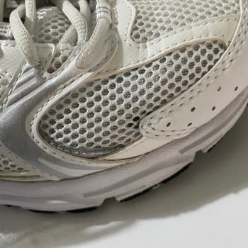 Yeni Alınan New Balance 530 Ayakkabıda Kısa Sürede File Açılması Hayal Kırıklığı