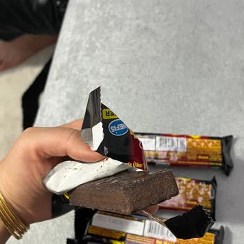 Aldığım Ülker Gofret Bozuk Çıktı Tadı Ve Görünümü Normalden Farklıydı