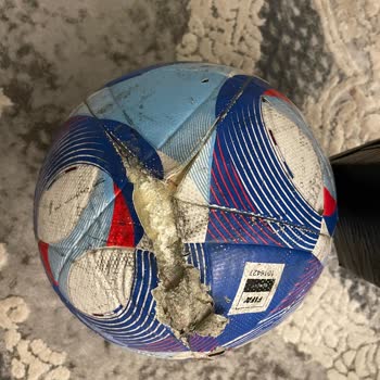 Adidas Futbol Topları Kısa Sürede Deforme Oldu, Mağduriyetimin Giderilmesini İstiyorum