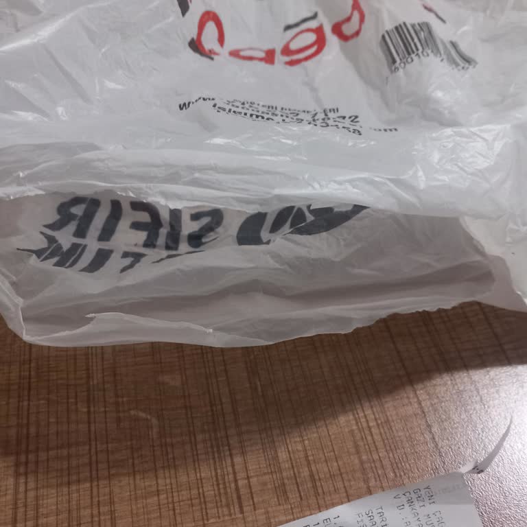 Çağdaş Marketler Ücretli Poşet Yolda Yırtıldı Elmalarım Kayboldu Mağduriyet Yaşadım