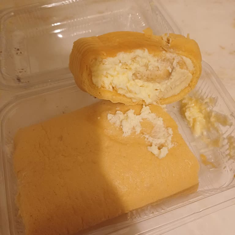 Çağdaş Marketler Bozulmuş Pasta Satışı