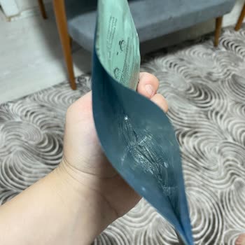 Aldığım Yüz Maskesinin İçinden Sadece Sıvı Çıktı, Maske Yoktu!