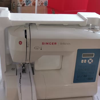 Yetkili Serviste Zarar Gören Singer Dikiş Makinesi İçin Değişim Veya İade Talebi