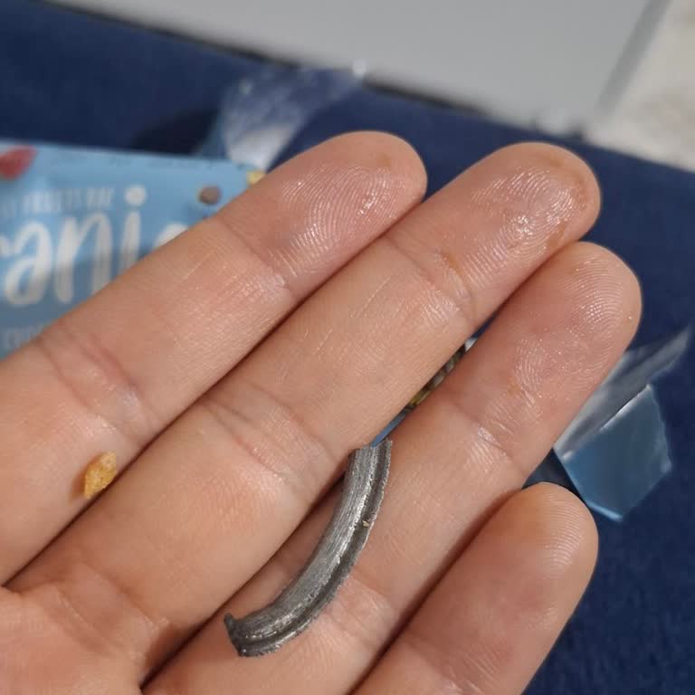 Granio Bar Ürününde Demir Parçası Çıkması Ve Gıda Güvenliği Endişesi