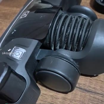 Electrolux Süpürge Aldım Tekerleği Kırıldı!