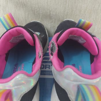 Kısa Sürede Yıpranan Çocuk Ayakkabısına Kullanıcı Hatası Denilmesine İtiraz