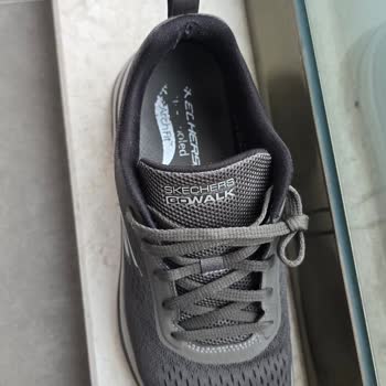 Kısa Sürede Yıpranan Skechers Ayakkabılar Ve Yetersiz Müşteri Hizmeti