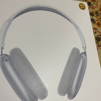 Kulaklık Dışarı Ses Veriyor, İlgisiz Müşteri Hizmetleri Ve İade Reddi