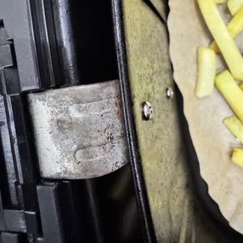 Paslanan Air Fryer Ve Cevapsız Kalan Şikayetlerim