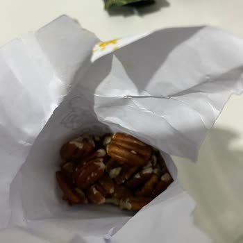 Güneş Kuruyemiş Pikan Cevizi Son Derece Kötü ve Tüketilemeyecek Durumda Olduğunu Fark Ettik