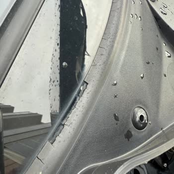 BMW F20 Ön Cam Fitilindeki Kronik Sorunun Ücretsiz Giderilmesini Talep Ediyorum