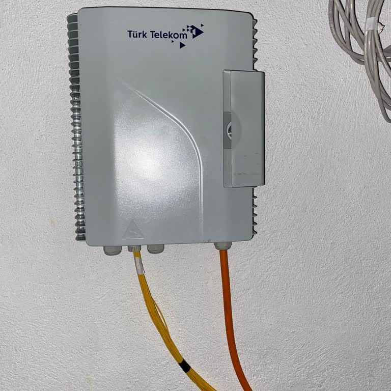 Fiber Altyapı Aylardır Aktif Edilmiyor, Mağduriyetimiz Artıyor