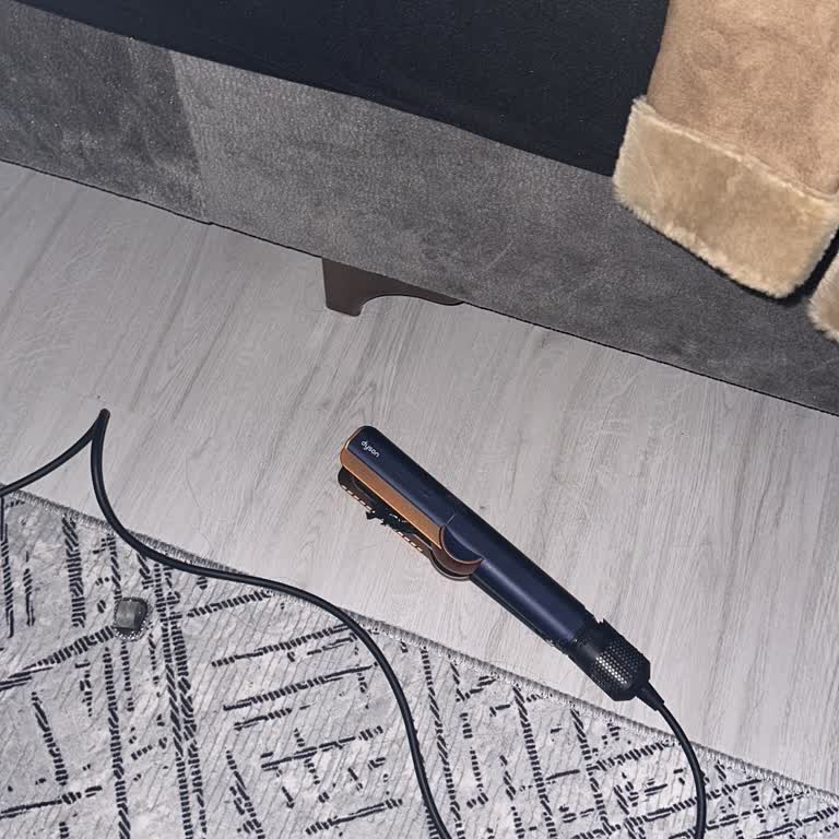 Dyson Düzleştiricim Yandı 🙄!