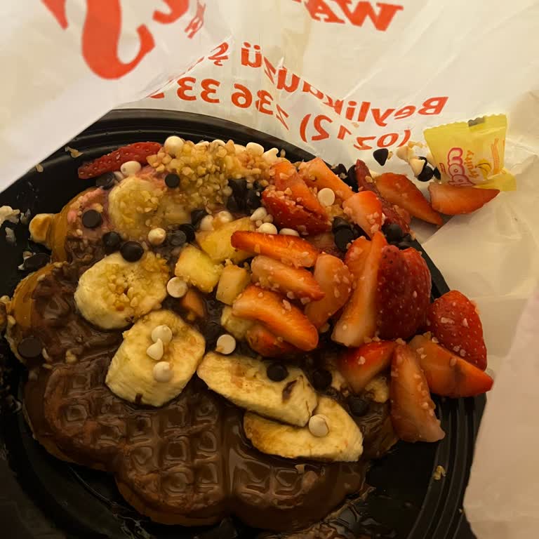 Abbas Waffle'dan Gelen Siparişim Bayat, Dağılmış Ve Görselle İlgisizdi