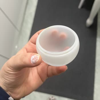 Cm Solar Ampul Hiçbir Uyarı Vermeden Bomba Gibi Patladı