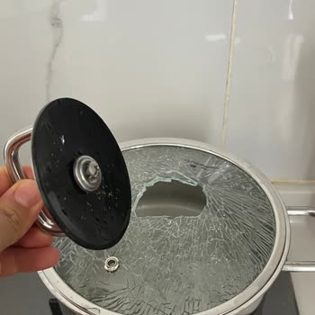 Patlayan Cam Kapakla Yaşadığımız Korku Ve Jumbo'nun İlgisizliği Mağduriyet Yarattı