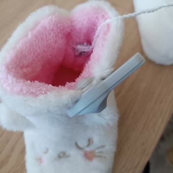 Ürün Üzerindeki Alarm Nedeniyle Yaralanma Ve Mağaza Personelinin Dikkatsizliği