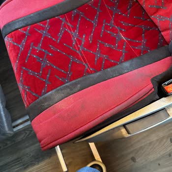 Buzlu Turizm’de Konforsuz Koltuklar ve Yetersiz Temizlik Nedeniyle Yaşanan Mağduriyet