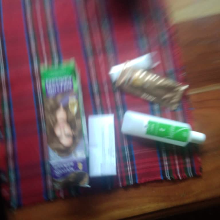 Saç Boyası Setinden Boya Çıkmadı, Migros Hemen'den Çözüm Bekliyorum