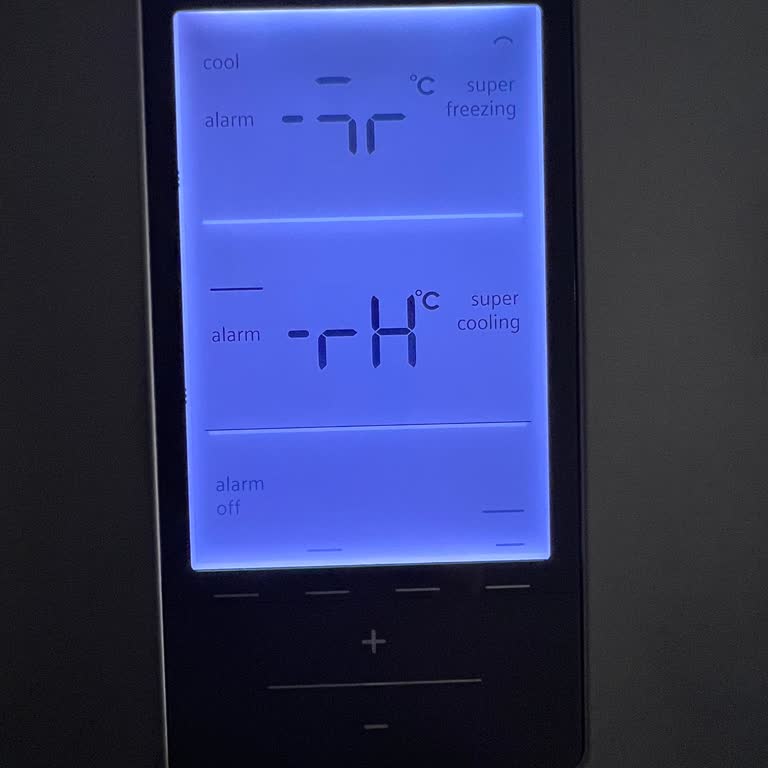 Siemens Ev Aletleri Buzdolabında Kronik Ekran Arızası Ve Çözüm Eksikliği