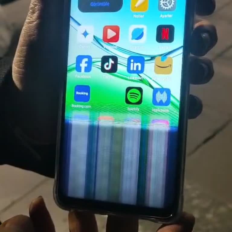 24 Saatte Arızalanan Telefon Ve Çözüm Üretilmeyen Mağduriyet