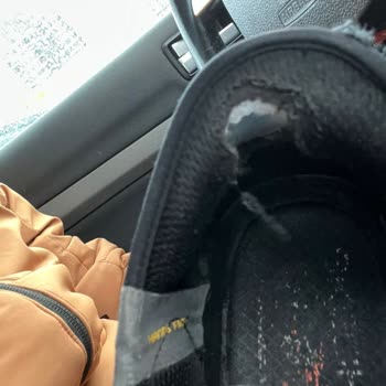 Beklentileri Karşılamayan Eller Serbest Ayakkabı Deneyimi