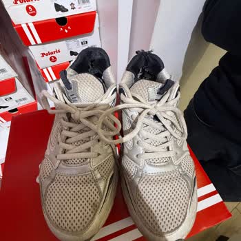 Kısa Sürede Deforme Olan Spor Ayakkabı İçin Olumsuz Mağaza Deneyimi