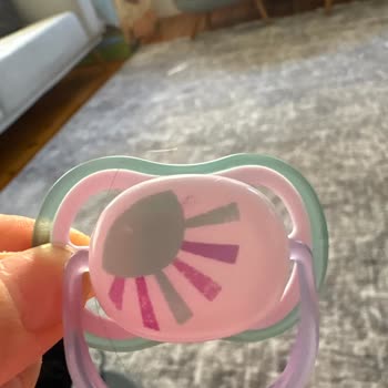 Philips Avent Emzikte Kısa Sürede Oluşan Çizikler Ve Deformasyon