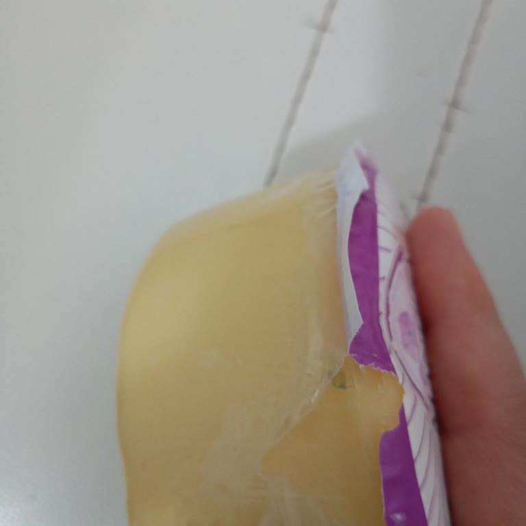 Son Kullanma Tarihi Geçmemiş Kaşar Peynirinin Küflü Çıkması Ve İade Sorunu