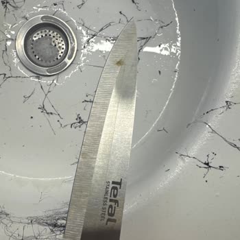 Tefal'den Alınan Bıçağın Kısa Sürede Paslanması Ve Değişim Talebi