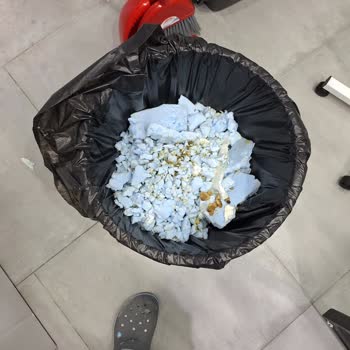 Pet Medicana Kısa Sürede Kullanılamaz Hale Gelen Boxlar ve İlgisiz Müşteri Hizmeti