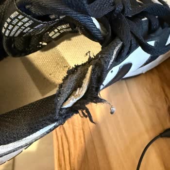 Nike Ayakkabıda Kısa Sürede Yırtılma Ve Kullanıcı Hatası Gerekçesiyle Ret Mağduriyeti