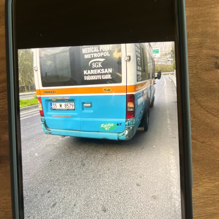 Dolmuş Şoförünün Yolcuları Otoban Kenarında İndirmesi Can Güvenliğimizi Tehlikeye Attı