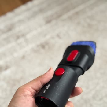 Sıfır Alınan Dyson Süpürge Kusurlu Çıktı, Servisten Kullanılmış Olarak Geri Geldi!