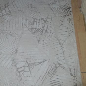 Aldığım Halılar Kısa Sürede Deforme Oldu, Mağaza Çözüm Sunmadı