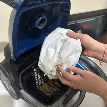 Philips 3000 Serisi Süpürge Sürekli Toz Torbası Delinmesi Ve İade Talebi