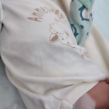 Molfix 3 Numara Bez Sürekli Sızdırıyor Bebeğimizin Rahatını Bozuyor