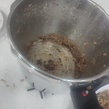 Fissler Vitaquick Düdüklü Tencere Setinde İlk Kullanımda Dip Tutma Ve Leke Sorunu