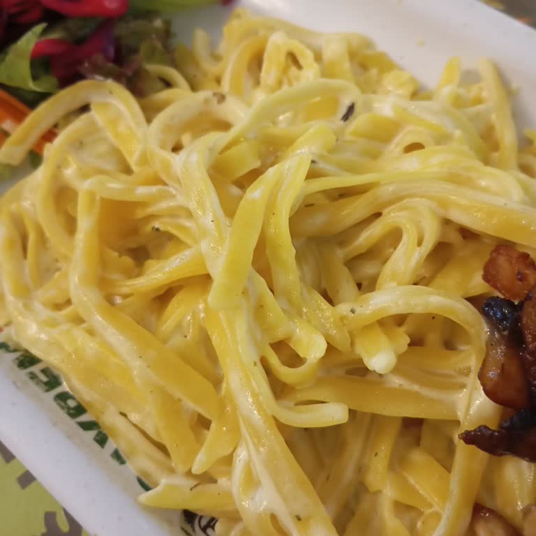 Soğuk Ve Kalitesiz Ürün, İlgisiz Hizmet Nedeniyle Hayal Kırıklığı Yaşadım