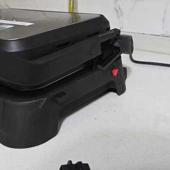 İlk Kullanımda Kırılan Tost Makinesi İçin Değişim Talebi